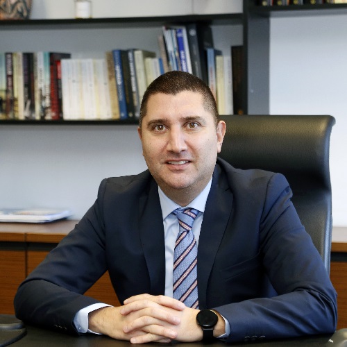 Ozan Gür